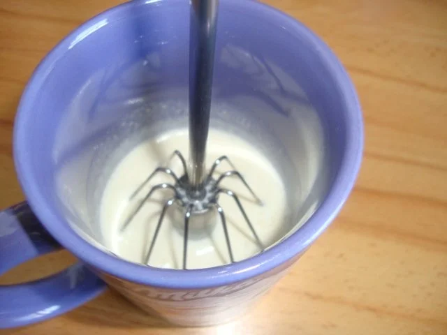 Rezept: Karotten-Aprikosencremesüppchen mit Kokosschaum und Tonkabohnenpfeffer Bild Nr. 15 Karotten-Aprikosencremesüppchen mit Kokosschaum und Tonkabohnenpfeffer - Rezept - Bild Nr. 15