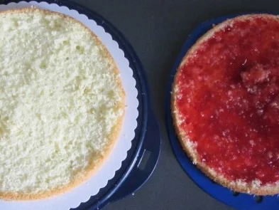 Rezept: Buttercremetorte Bild Nr. 3 Buttercremetorte - Rezept - Bild Nr. 3