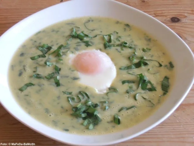 Rezept: Bärlauch-Creme-Suppe Bärlauch-Creme-Suppe - Rezept