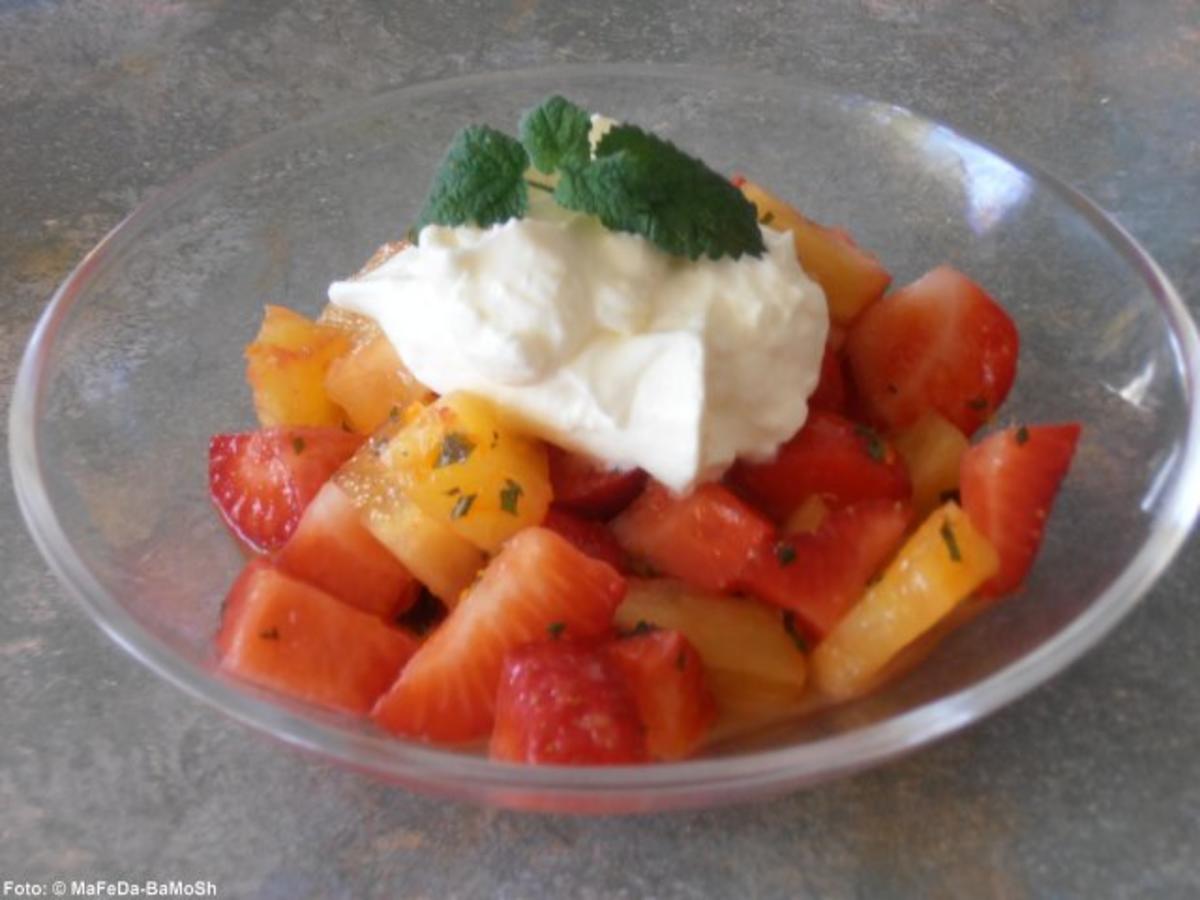 Erdbeer-Ananas-Salat - Rezept