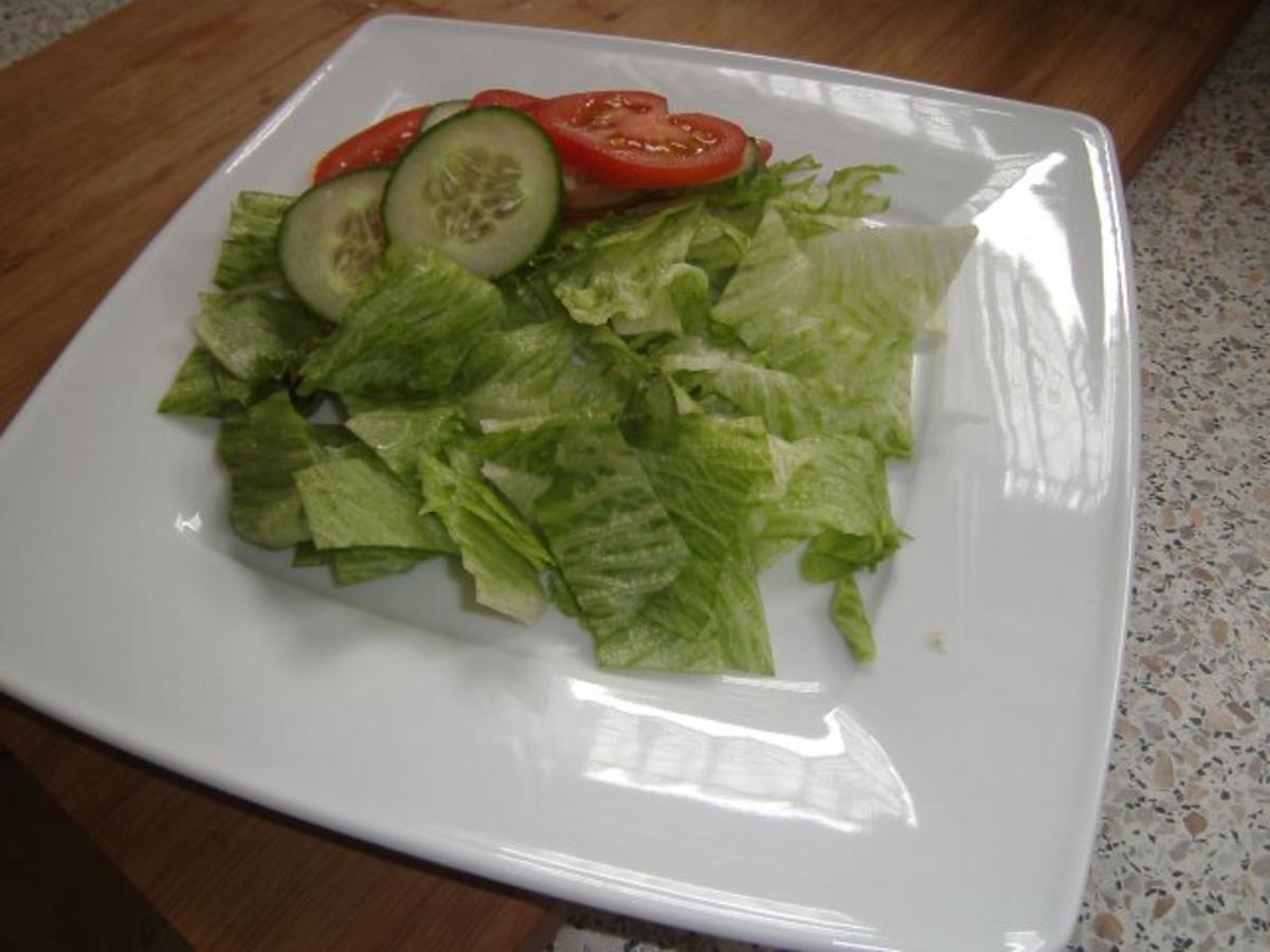 Tintenfischfilet gekocht auf Salat - Rezept - Bild Nr. 5