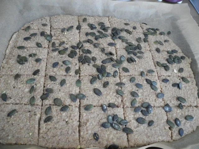 Rezept: Brot & Brötchen : Knäckebrot...frei Nase gemacht Bild Nr. 11 Brot & Brötchen : Knäckebrot...frei Nase gemacht - Rezept - Bild Nr. 11