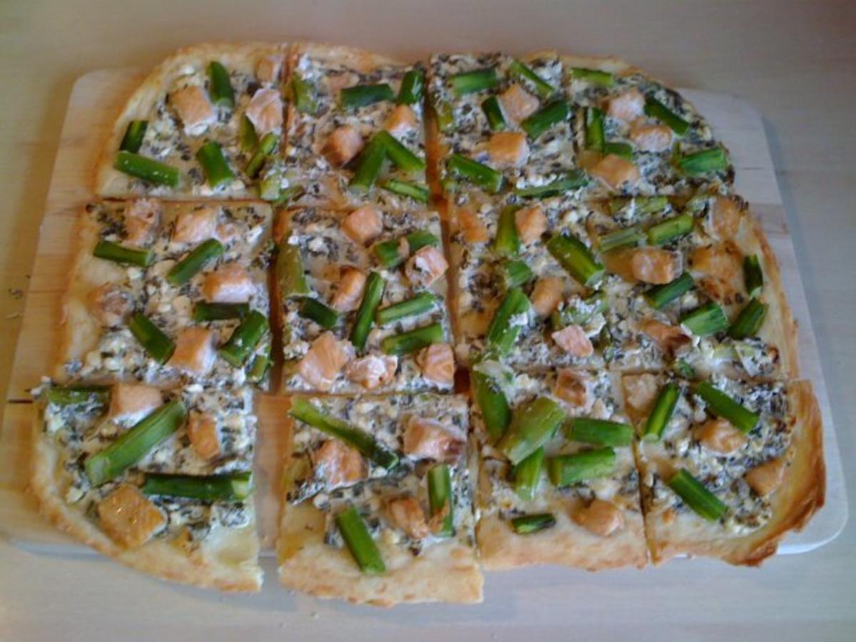 Bilder für Leo´s Spargel - Flammkuchen - Rezept