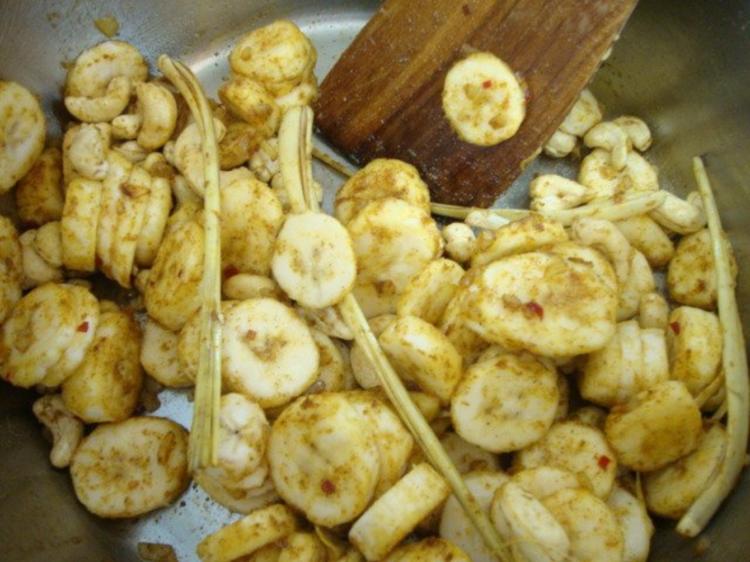 Karibische Bananensuppe mit Schwarzkümmel - Rezept - kochbar.de