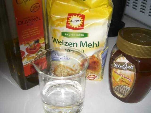 Rezept: Lievito madre = italienische Mutterhefe (Sauerteig) Bild Nr. 7 Lievito madre = italienische Mutterhefe (Sauerteig) - Rezept - Bild Nr. 7