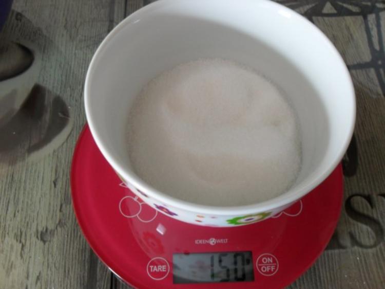 Fantaschnitten mit Pfirsichschmand - einfach - 279 kcal/100g