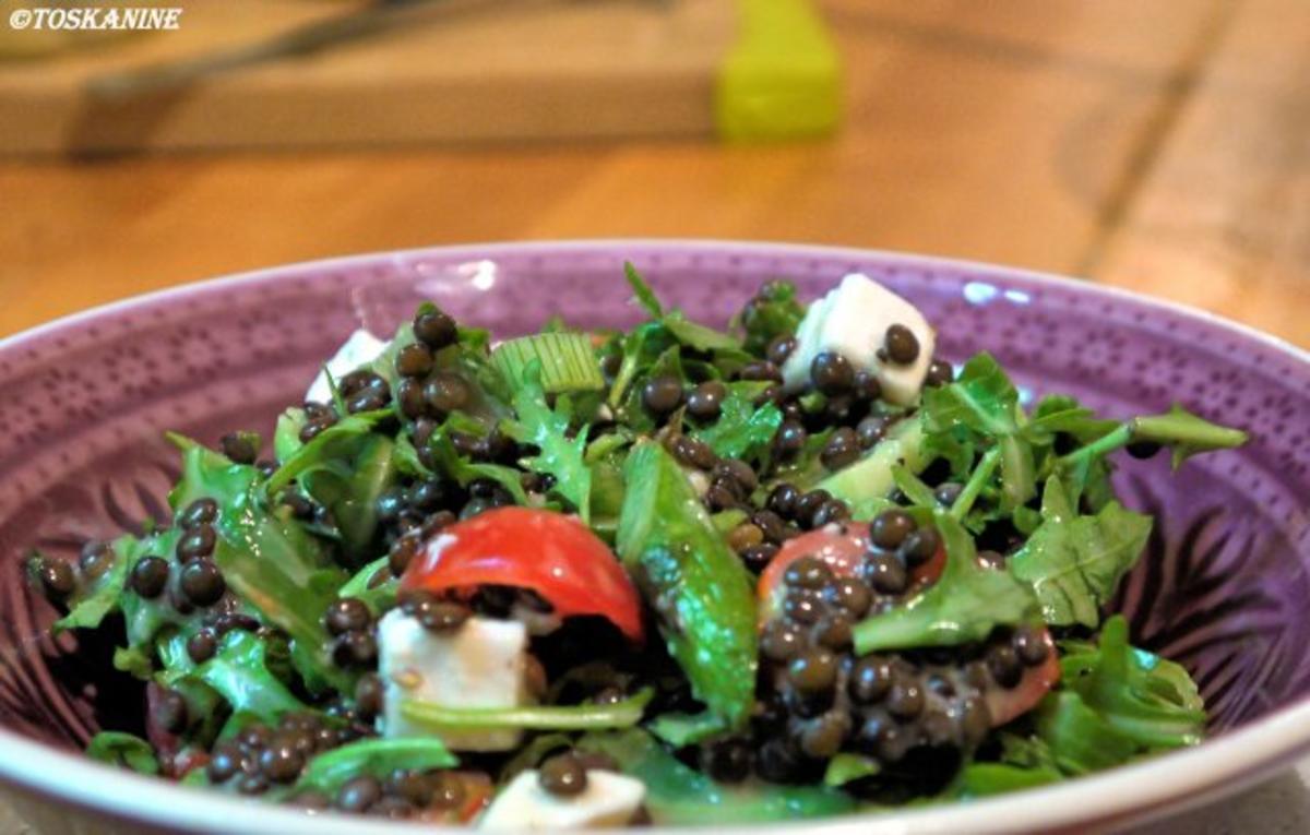 Belugalinsen-Salat mit grünem Spargel und in Öl gegartem Eigelb - Rezept - Bild Nr. 16