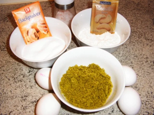 Rezept: Pistazien -Himbeer-Torte Bild Nr. 2 Pistazien -Himbeer-Torte - Rezept - Bild Nr. 2