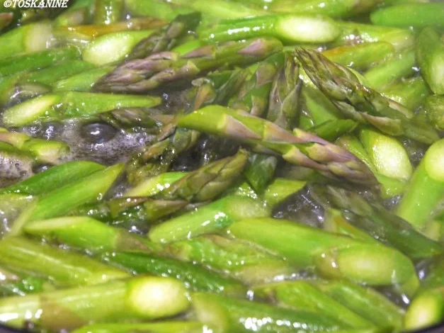 Rezept: Risotto mit grünem Spargel und getrockneten Tomaten Bild Nr. 10 Risotto mit grünem Spargel und getrockneten Tomaten - Rezept - Bild Nr. 10