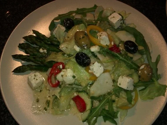 Rezept: Gemischter Salat mit grünem Spargel Bild Nr. 2 Gemischter Salat mit grünem Spargel - Rezept - Bild Nr. 2