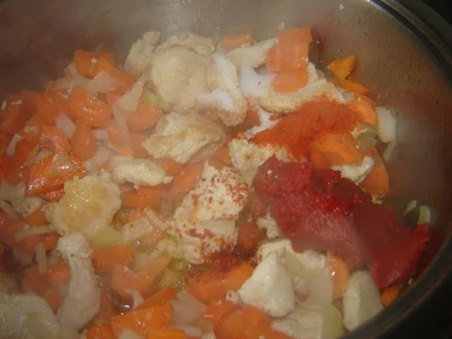 Hähnchenfleisch mit Möhren und Erbsen - Rezept - Bild Nr. 6