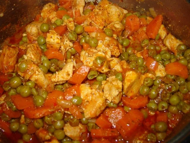 Hähnchenfleisch mit Möhren und Erbsen - Rezept - Bild Nr. 9