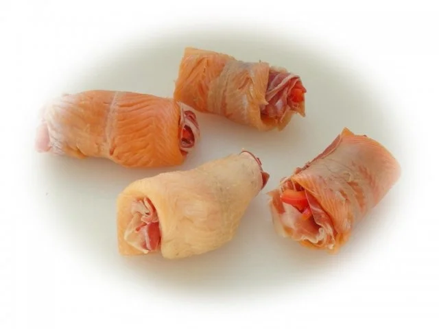 Lachsfiletröllchen mit Wasabi-Püree, gebratenen Zuckererbsen und Cherrytomaten - Rezept - Bild Nr. 9