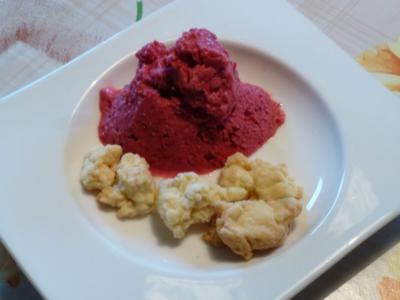 Rezept: Eis mit Mandelstreuseln Eis mit Mandelstreuseln - Rezept