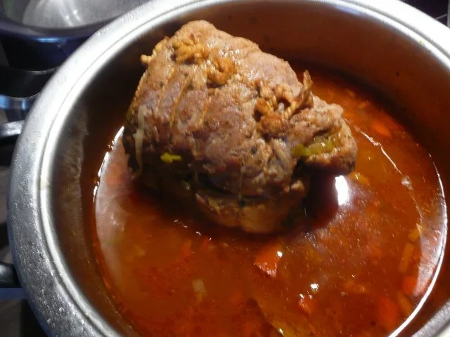 Zigeunerrollbraten mit Spinatknödel, Bohnensalat + Dessert - Rezept - Bild Nr. 6