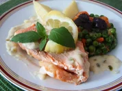 Lachsforelle mit Pistazien- Zitronensoße - Rezept