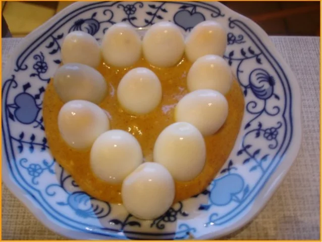 Wachteleier in Sauce - Rezept