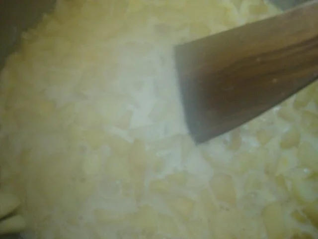 Rezept: Apfelsüppchen mit Zimt & Vanille und Apfelkrokant Bild Nr. 8 Apfelsüppchen mit Zimt & Vanille und Apfelkrokant - Rezept - Bild Nr. 8