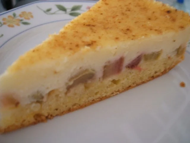 Backen: Abgestürzter Rhabarber-Quark-Kuchen - Rezept