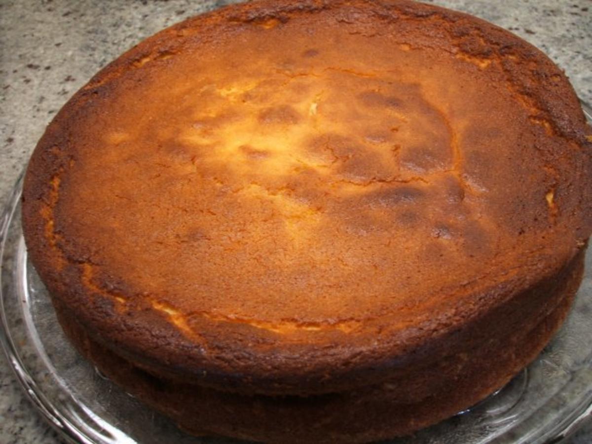 Backen: Quarktorte "Bodenlos" mit Mangosahnecreme - Rezept - Bild Nr. 5