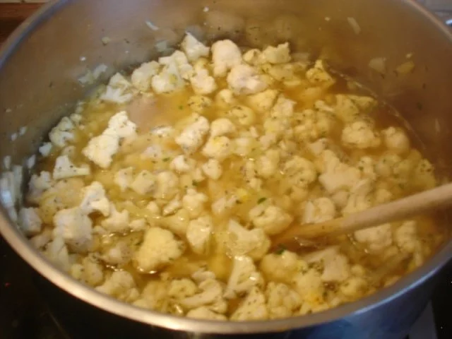 Rezept: Blumenkohlcremesuppe Bild Nr. 8 Blumenkohlcremesuppe - Rezept - Bild Nr. 8