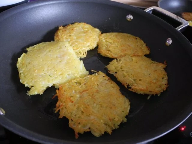 Vegan : Kartoffelpuffer / Reibekuchen - Rezept - Bild Nr. 4