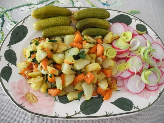 Vegan : veganer bunter Teller - fix gemacht aus Resten - Rezept