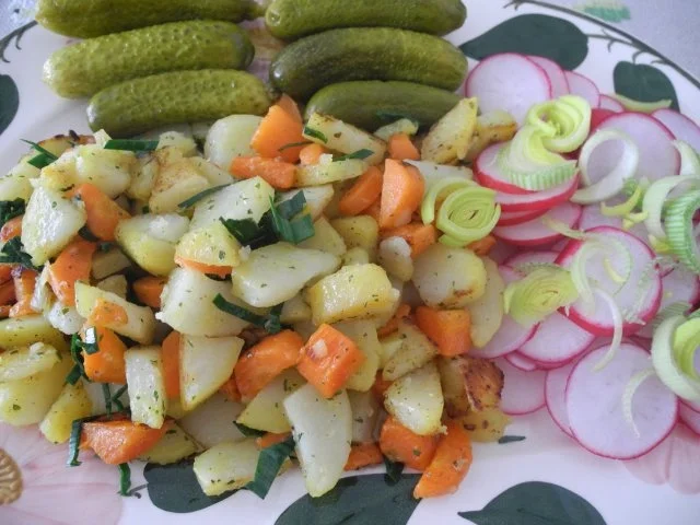 Vegan : veganer bunter Teller - fix gemacht aus Resten - Rezept - Bild Nr. 2