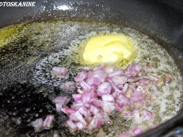 Panierte Rotbarschfilets mit Pastis-Sauce und Vanille-Tomaten - Rezept - Bild Nr. 9