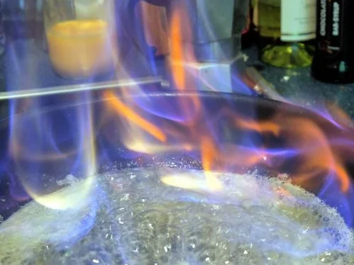 Panierte Rotbarschfilets mit Pastis-Sauce und Vanille-Tomaten - Rezept - Bild Nr. 10