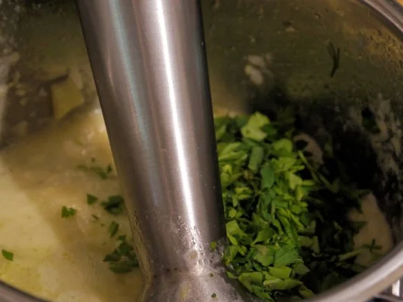 Panierte Rotbarschfilets mit Pastis-Sauce und Vanille-Tomaten - Rezept - Bild Nr. 17