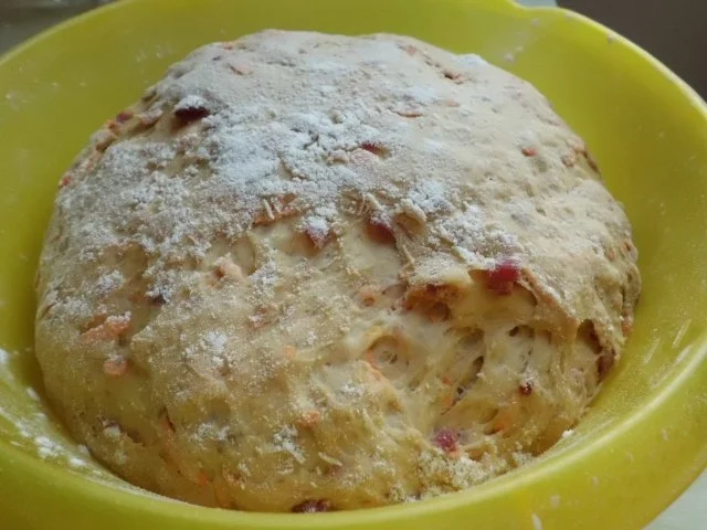 Rezept: Brot/Brötchen: Dinkelbrot mit Malzbier, Schinkenspeck und Süßkartoffel Bild Nr. 6 Brot/Brötchen: Dinkelbrot mit Malzbier, Schinkenspeck und Süßkartoffel - Rezept - Bild Nr. 6