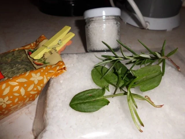 Gewürzmittel; Aromasalz: Kräutersalz "Green Trio" - Rezept - Bild Nr. 2