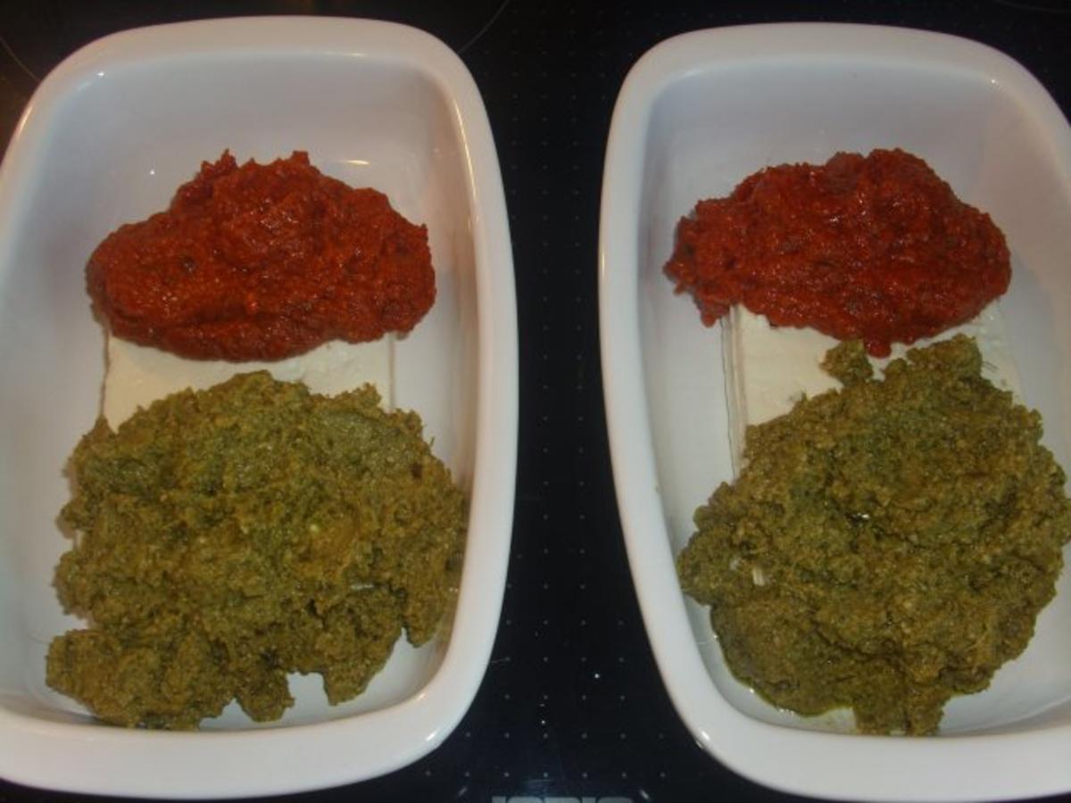 Gebackener Schafskäse mit zwei Pesto und Schichtsalat - Rezept - Bild Nr. 3