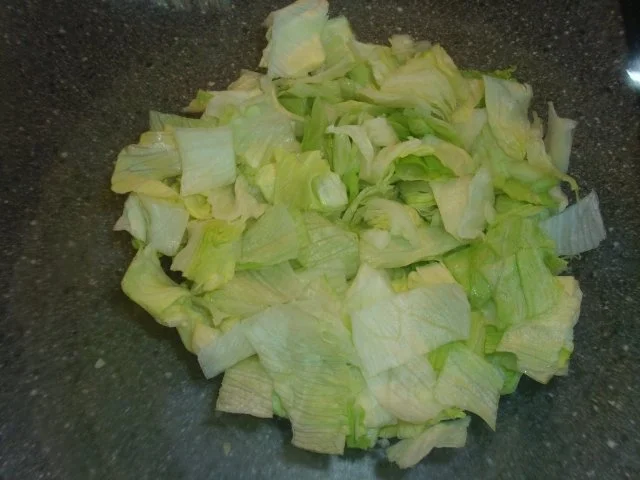 Rezept: Gebackener Schafskäse mit zwei Pesto und Schichtsalat Bild Nr. 4 Gebackener Schafskäse mit zwei Pesto und Schichtsalat - Rezept - Bild Nr. 4