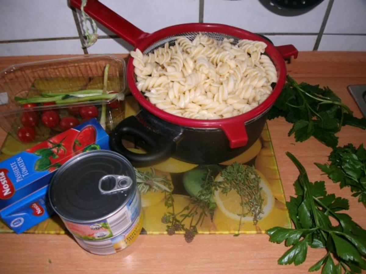 Nudeln in Thunfischsauce - Rezept - Bild Nr. 3