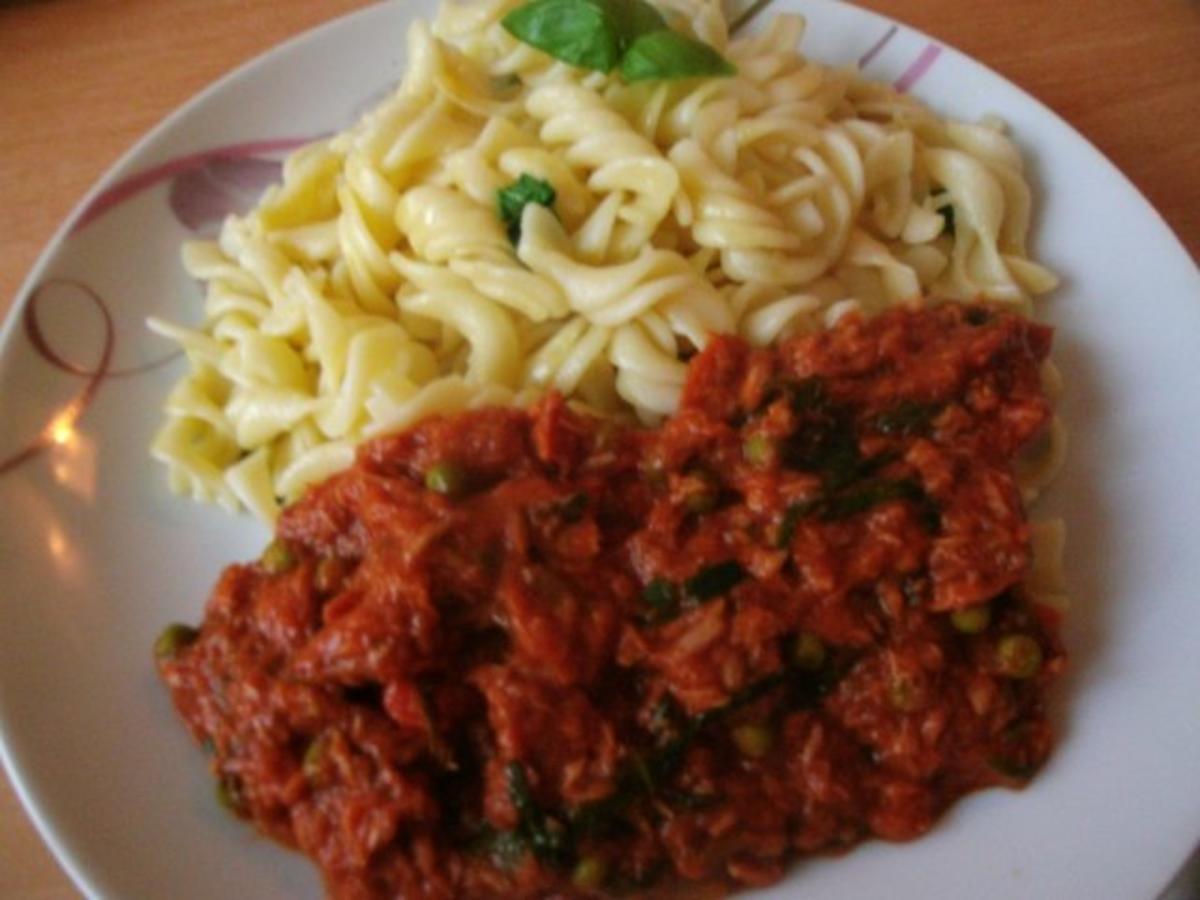 Nudeln in Thunfischsauce - Rezept