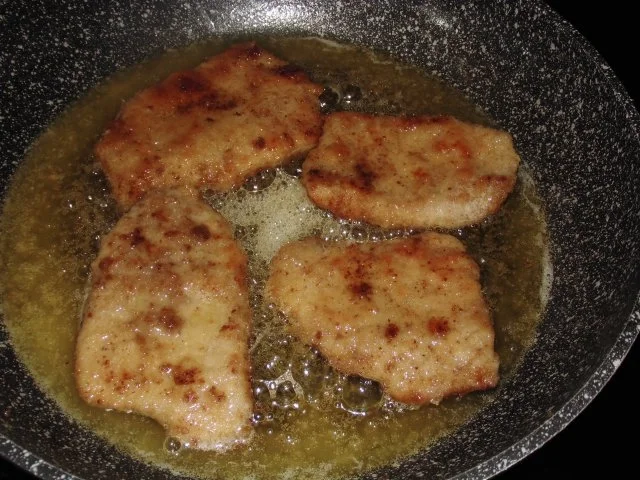 Rezept: Schnitzel mit Zubehör Bild Nr. 2 Schnitzel mit Zubehör - Rezept - Bild Nr. 2