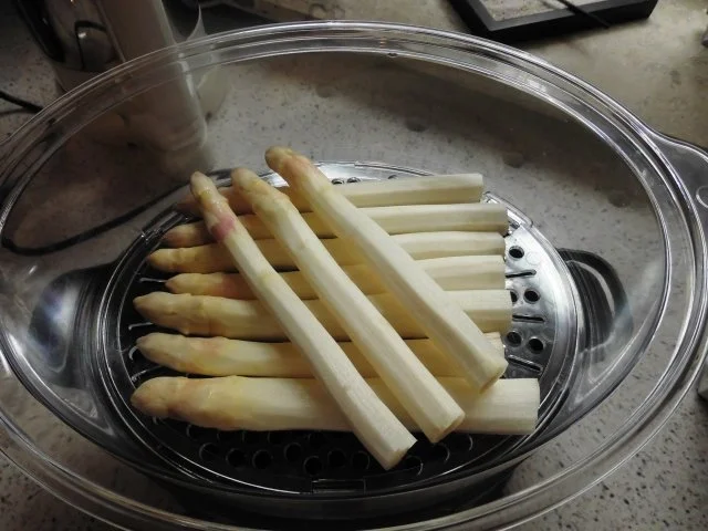 Rezept: Schnitzel mit Zubehör Bild Nr. 5 Schnitzel mit Zubehör - Rezept - Bild Nr. 5