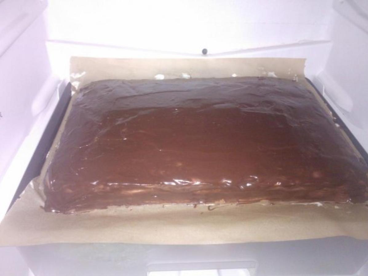 MOHNKUCHEN mit SAHNE SCHMAND und SCHOKOLADENÜBERZUG - schnell & einfach ... MOHNKUCHEN mit SAHNE SCHMAND und SCHOKOLADENÜBERZUG - schnell & einfach ...