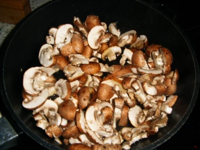 Rezept: Spargel mit Pilzrahm Bild Nr. 5 Spargel mit Pilzrahm - Rezept - Bild Nr. 5