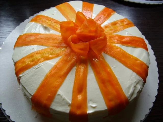 Rezept: Möhren-Frischkäse-Torte Möhren-Frischkäse-Torte - Rezept