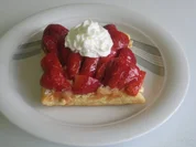 Rezept: Erdbeerschnitten beschwipst Erdbeerschnitten beschwipst - Rezept