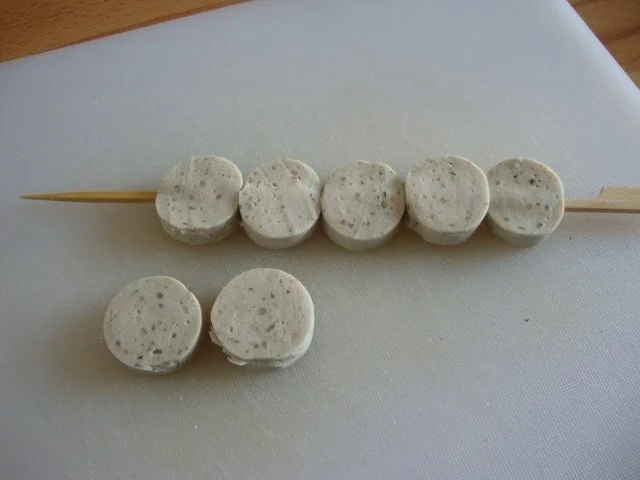 Weißbiersüppchen mit Marktgemüse und gerösteten Weisswurstscheiben - Rezept - Bild Nr. 11