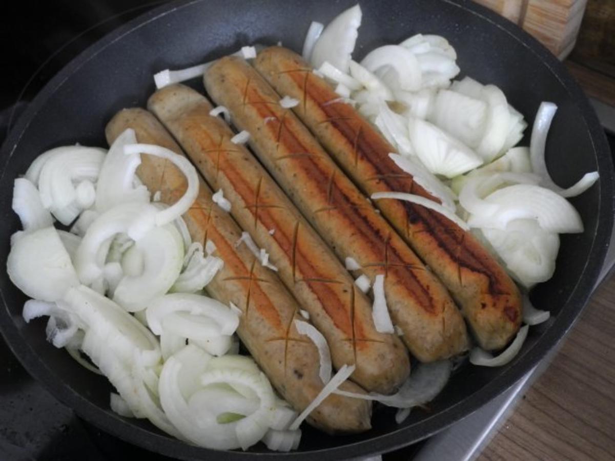 Vegan : "Thuringer Vurst" an Spargel mit Salzkartoffeln und geschmorten Zwiebeln - Rezept - Bild Nr. 6