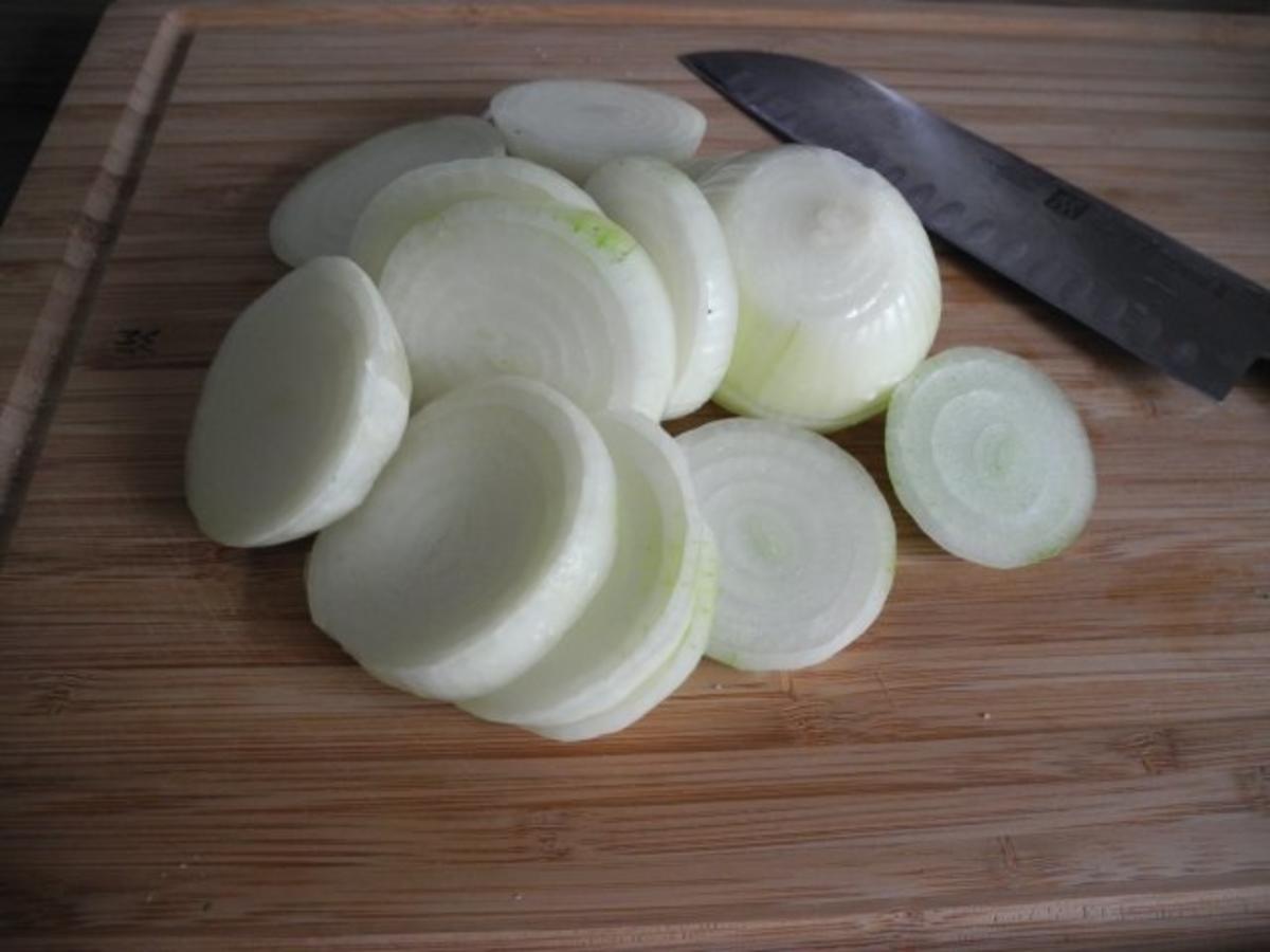 Vegan : "Thuringer Vurst" an Spargel mit Salzkartoffeln und geschmorten Zwiebeln - Rezept - Bild Nr. 4