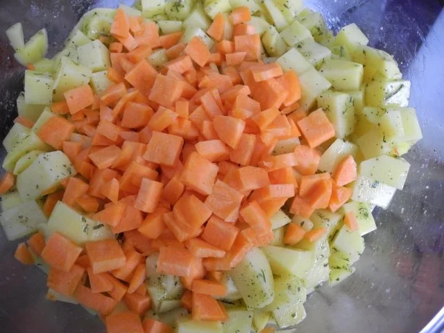 Rezept: Vegan : Gewürfelte Gemüsepfanne Bild Nr. 9 Vegan : Gewürfelte Gemüsepfanne - Rezept - Bild Nr. 9