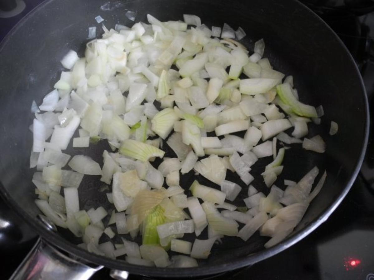 Vegan : Zwiebel - Tricolor mit gebutterten grünen Spargel - Spitzen - Rezept - Bild Nr. 4