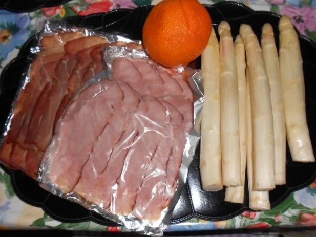 Ofenspargel mit Schinken und fruchtigem Salat - Rezept - Bild Nr. 2