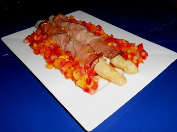 Ofenspargel mit Schinken und fruchtigem Salat - Rezept - Bild Nr. 15